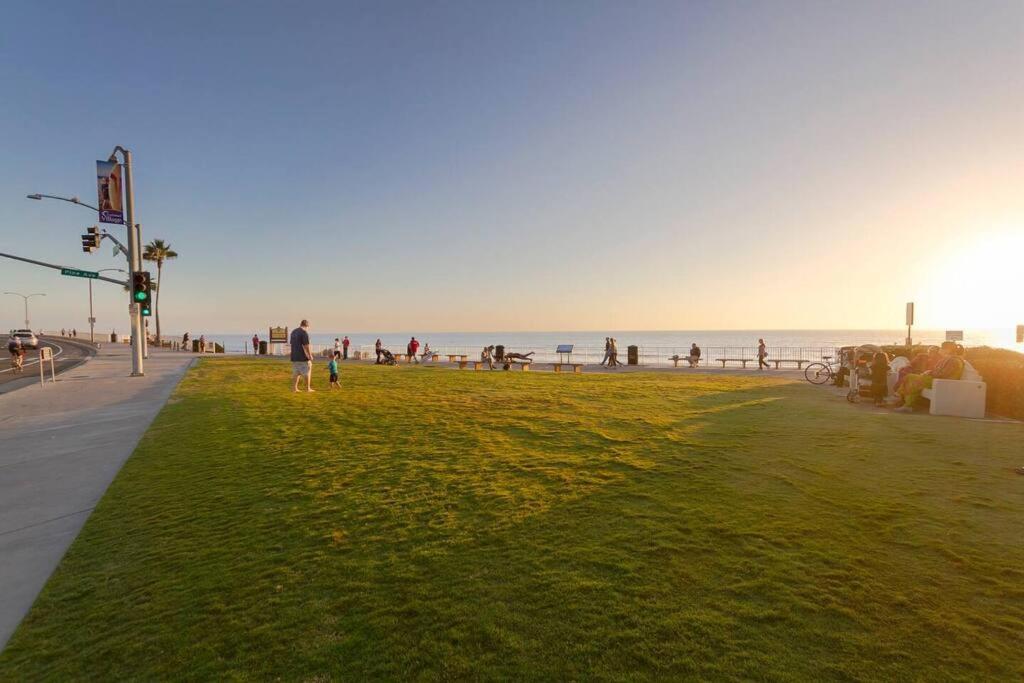 Great Group Retreat! Hacienda Decor, Spacious Floor Plan, Private Backyard Carlsbad Exterior photo
