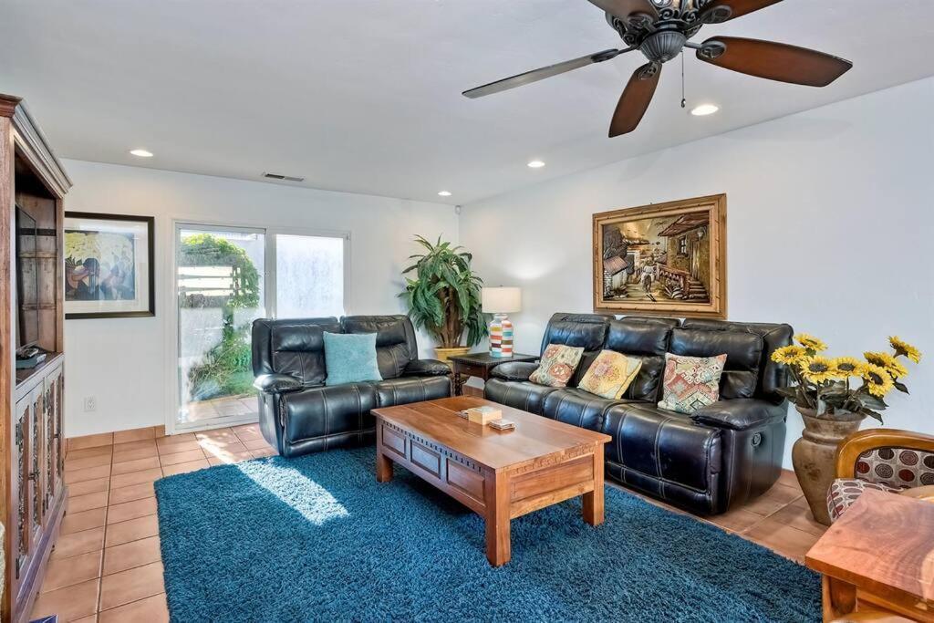 Great Group Retreat! Hacienda Decor, Spacious Floor Plan, Private Backyard Carlsbad Exterior photo